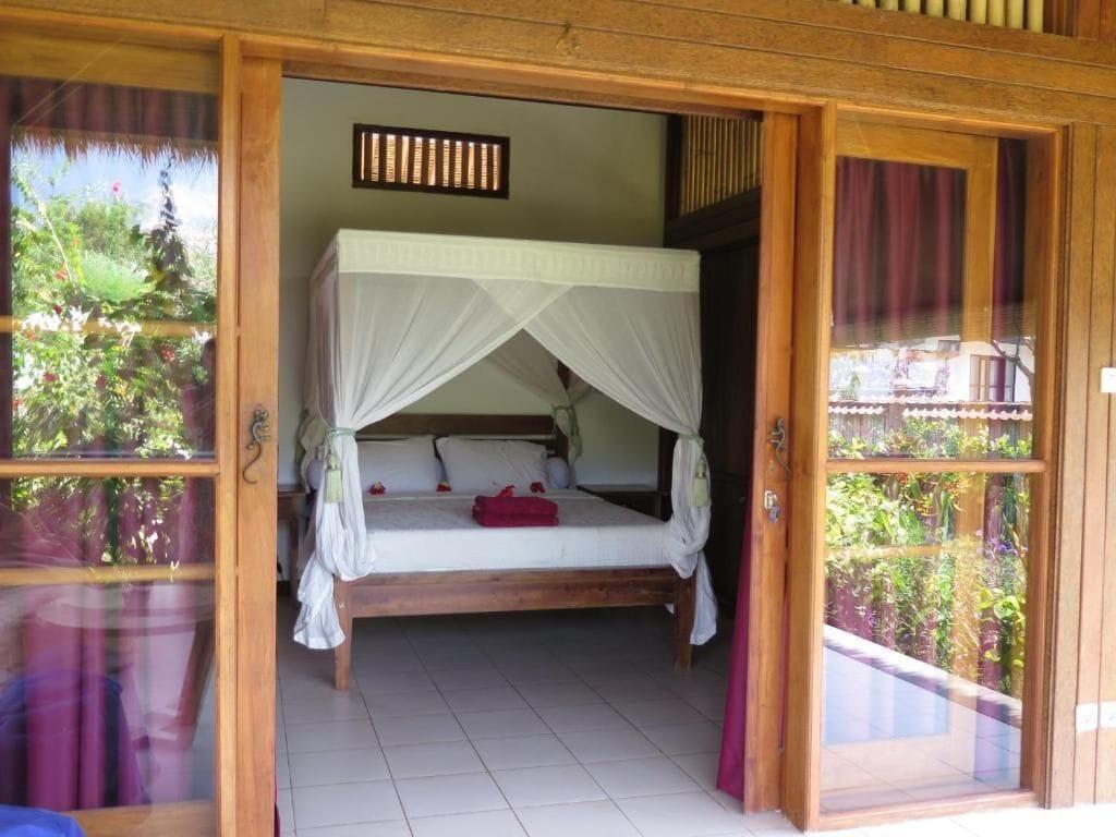 Sunia Loka Bungalows & Dive Center بيموتيران المظهر الخارجي الصورة