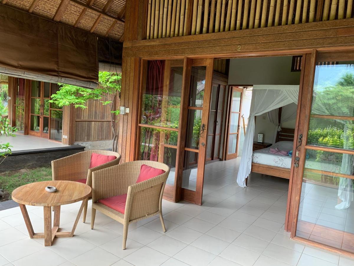 Sunia Loka Bungalows & Dive Center بيموتيران المظهر الخارجي الصورة