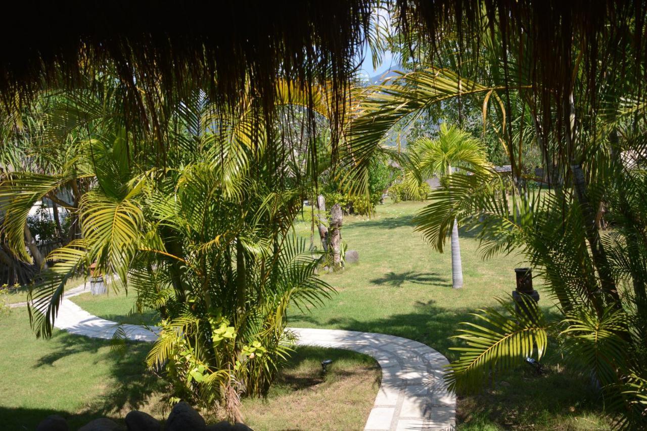 Sunia Loka Bungalows & Dive Center بيموتيران المظهر الخارجي الصورة