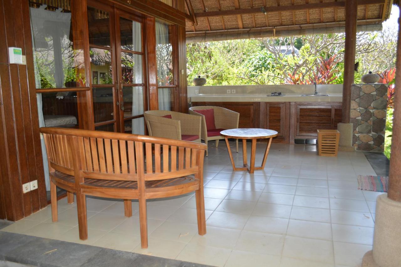 Sunia Loka Bungalows & Dive Center بيموتيران المظهر الخارجي الصورة