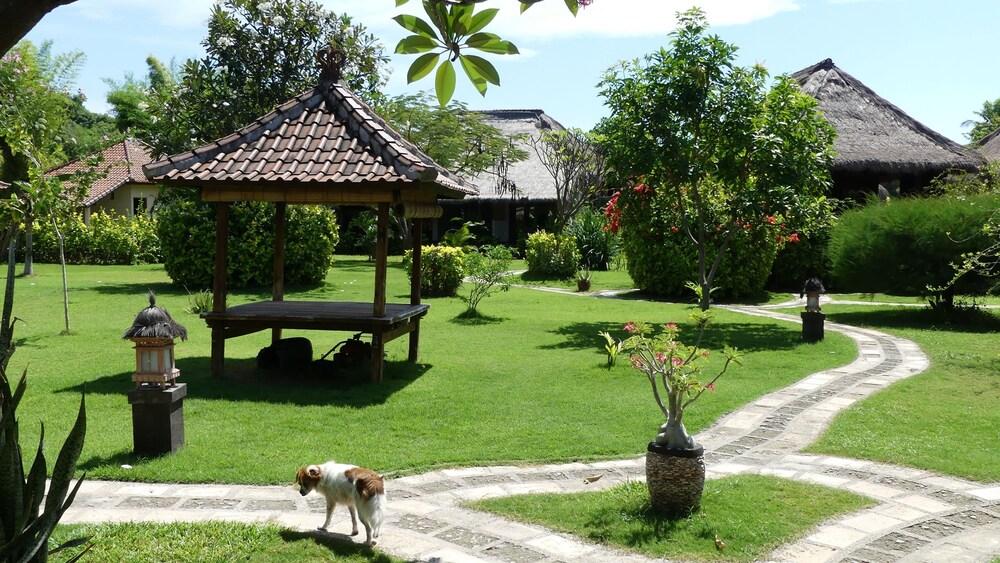 Sunia Loka Bungalows & Dive Center بيموتيران المظهر الخارجي الصورة