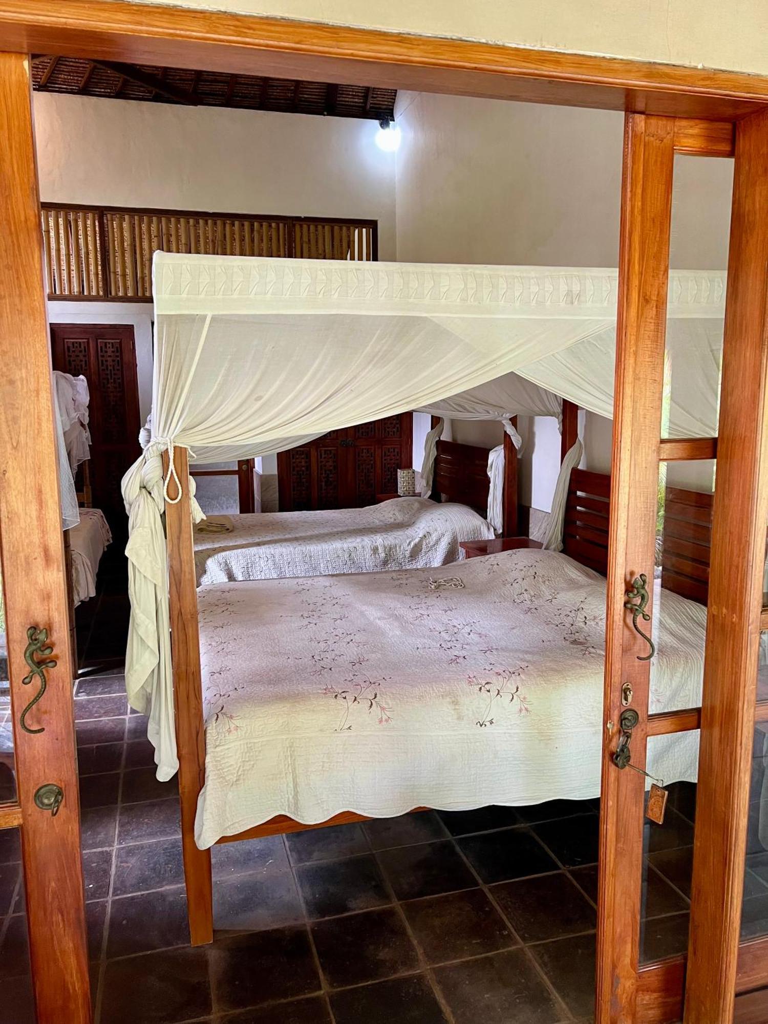 Sunia Loka Bungalows & Dive Center بيموتيران المظهر الخارجي الصورة