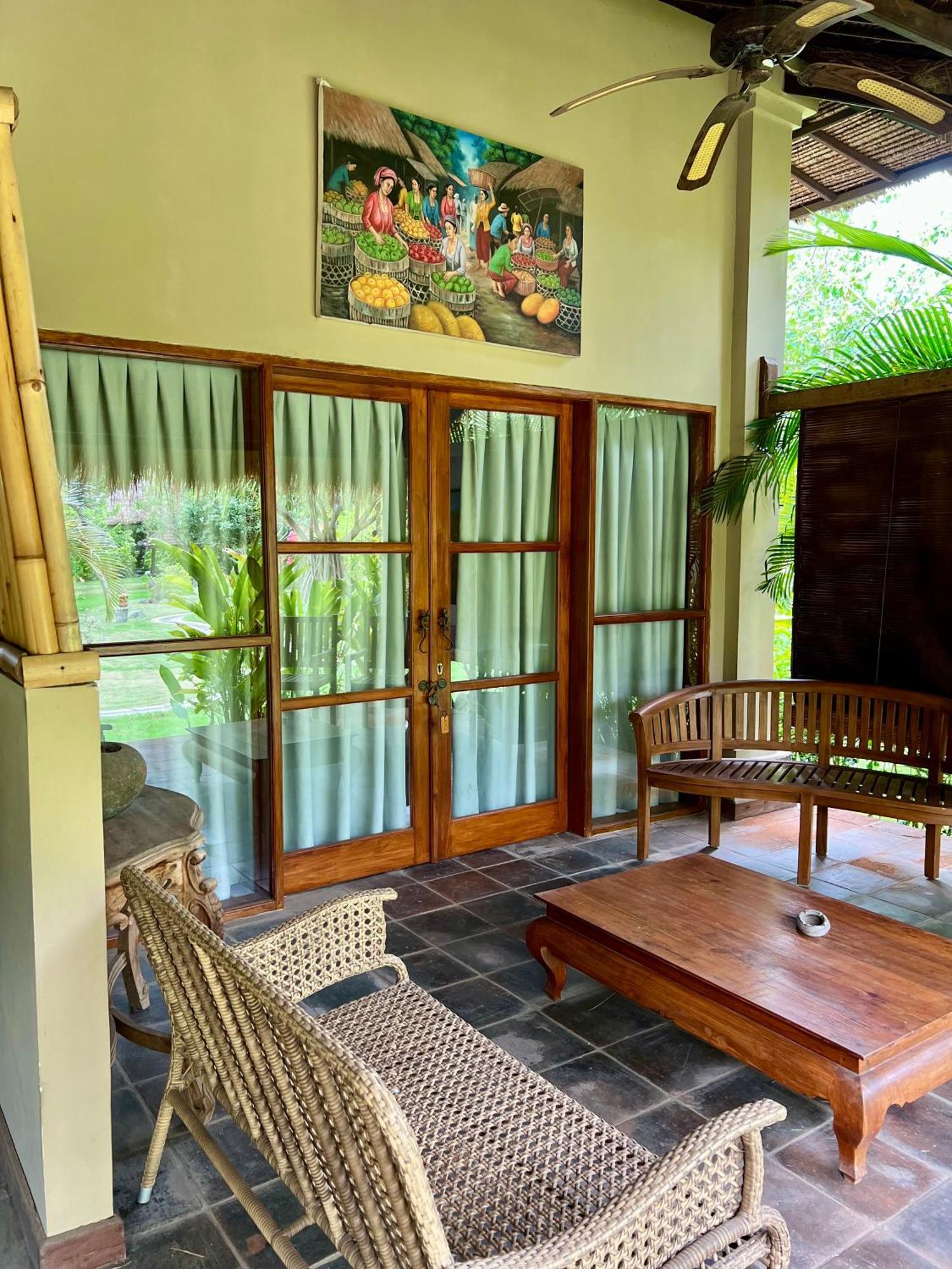 Sunia Loka Bungalows & Dive Center بيموتيران المظهر الخارجي الصورة