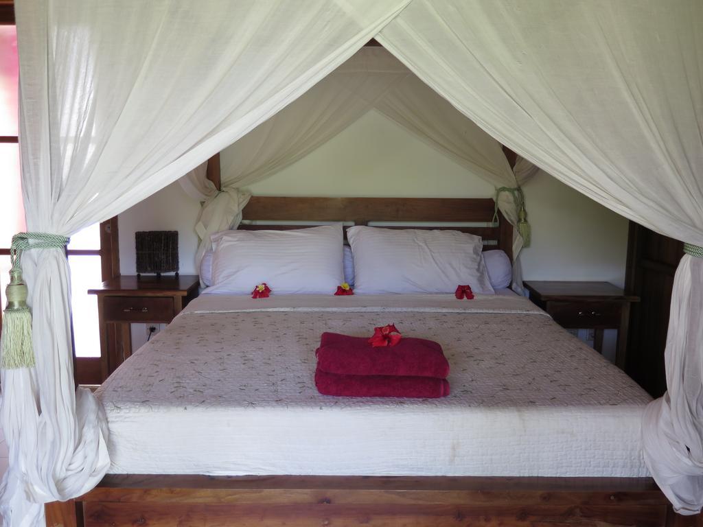 Sunia Loka Bungalows & Dive Center بيموتيران المظهر الخارجي الصورة